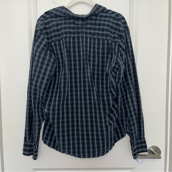 Converse One Star Plaid Botton Down Flannel Shirt - Picture 5 of 5